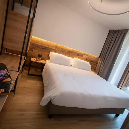 Nira Mountain Futura Apart-hotel Pradelle