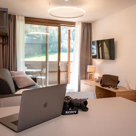 Nira Mountain Futura Apart-hotel