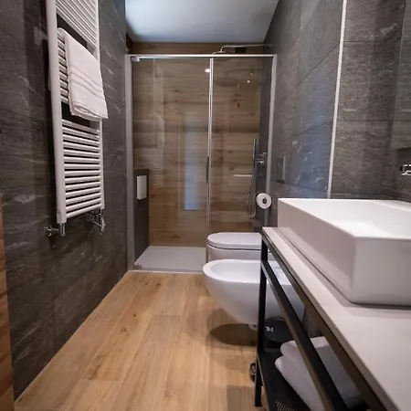 מלון דירות Nira Mountain Futura 4*