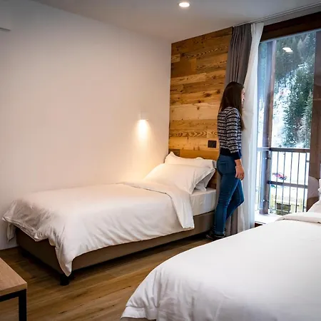Nira Mountain Futura Apart-hotel