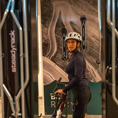 Nira Mountain Futura מלון דירות Pradelle