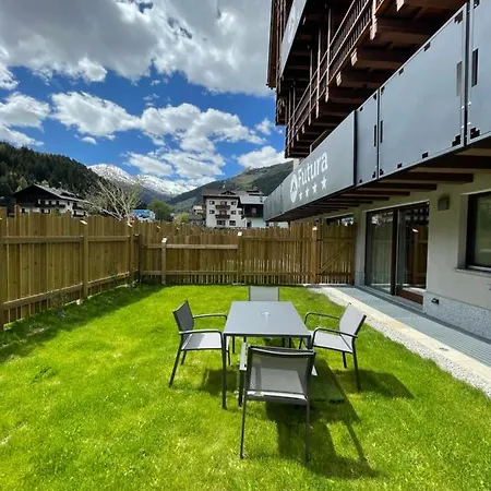 Nira Mountain Futura Apart-hotel