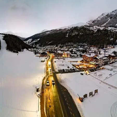 מלון דירות Nira Mountain Futura 4*