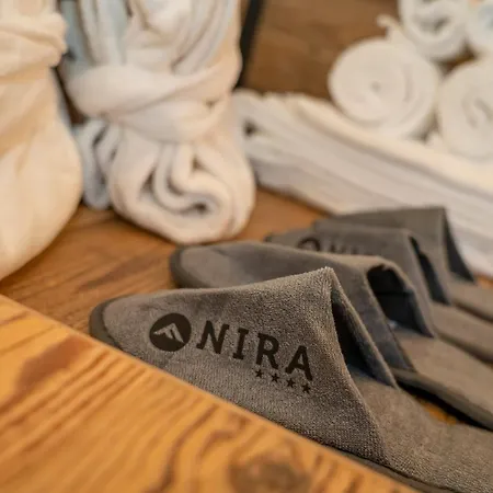 Nira Mountain Futura